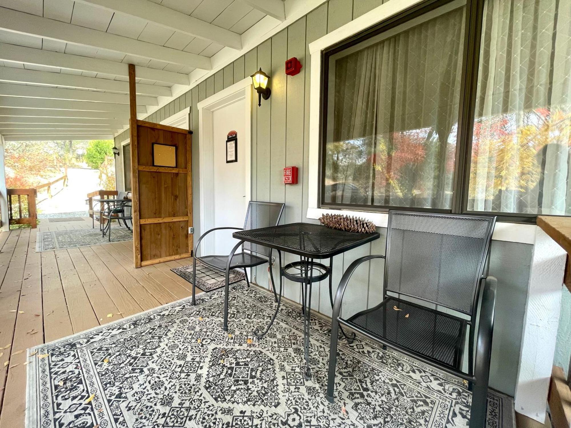 Sierra Mountain Lodge - Vacation Rentals - Yosemite Ahwahnee Eksteriør billede