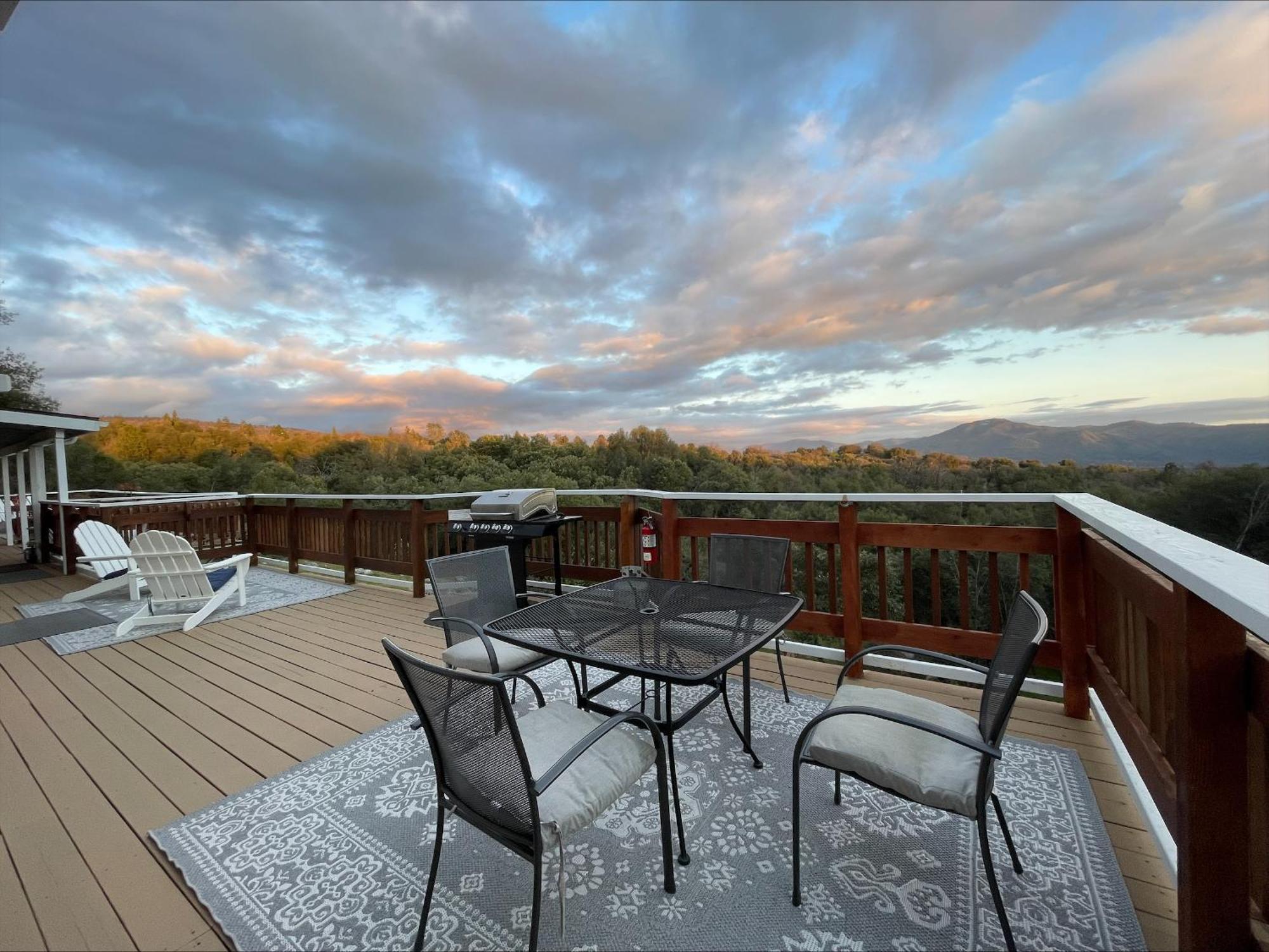 Sierra Mountain Lodge - Vacation Rentals - Yosemite Ahwahnee Eksteriør billede